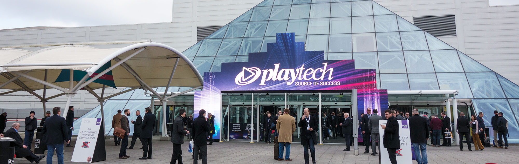 YSLV's LED Digital Entrance at Excel 2015